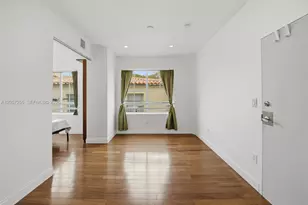 526 15th St, Miami Beach, FL 33139 - Photo 3