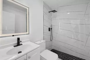 15694 NE 10th Ct, North Miami Beach, FL 33162 - Photo 21