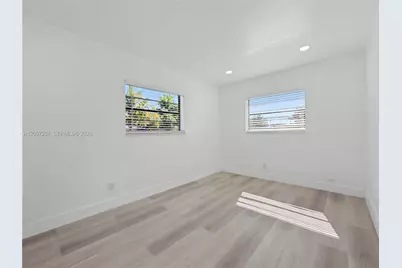 15694 NE 10th Ct, North Miami Beach, FL 33162 - Photo 15