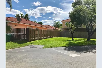 5758 NW 97th Pl, Doral, FL 33178 - Photo 29
