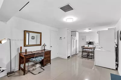 519 NW 52 St #0, Miami, FL 33127 - Photo 5