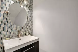 2260 W Discovery Cir W, Deerfield Beach, FL 33442 - Photo 9