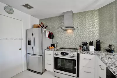 2260 W Discovery Cir W, Deerfield Beach, FL 33442 - Photo 19