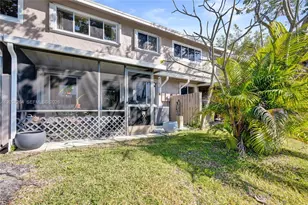 2260 W Discovery Cir W, Deerfield Beach, FL 33442 - Photo 35