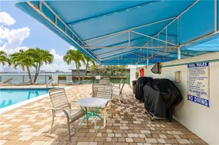 1700 NE 105th St, Miami Shores, FL 33138 - Photo 23