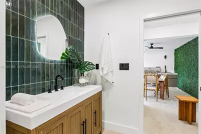 8835 NE 9th Ct, Miami, FL 33138 - Photo 39