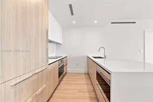 2411 Laguna Cir, North Miami, FL 33181 - Photo 5