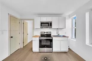 709 SW 4th Ct, Fort Lauderdale, FL 33315 - Photo 3