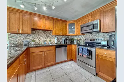 5701 Collins Ave #1508, Miami Beach, FL 33140 - Photo 3