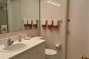 3440 NE 170th St, North Miami Beach, FL 33160 - Photo 13