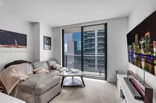 55 SW 9th St, Miami, FL 33130 - Photo 3