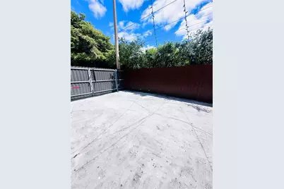 [Address not provided], Hialeah, FL 33016 - Photo 31