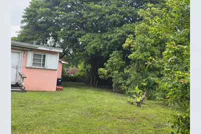 881 Albatross St, Miami Springs, FL 33166 - Photo 11