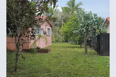 881 Albatross St, Miami Springs, FL 33166 - Photo 7