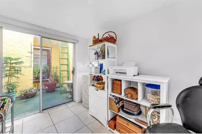 1304 Redstart Ct, Homestead, FL 33035 - Photo 13