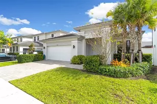 4577 SW 174th Ave, Miramar, FL 33029 - Photo 3