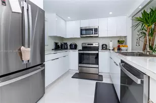 469 N Pine Island Rd, Plantation, FL 33324 - Photo 1