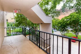 469 N Pine Island Rd, Plantation, FL 33324 - Photo 21