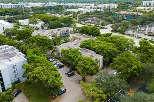 469 N Pine Island Rd, Plantation, FL 33324 - Photo 3