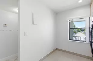 11396 Taft St, Pembroke Pines, FL 33026 - Photo 17