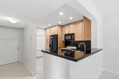 11396 Taft St #11396, Pembroke Pines, FL 33026 - Photo 9