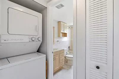 11396 Taft St #11396, Pembroke Pines, FL 33026 - Photo 27