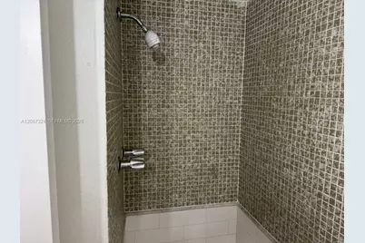 4725 NW 7th St #206-3, Miami, FL 33126 - Photo 5