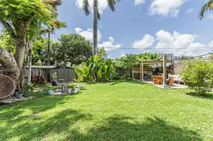 1566 NE 110th St, Miami, FL 33161 - Photo 29
