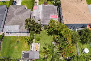 1566 NE 110th St, Miami, FL 33161 - Photo 45