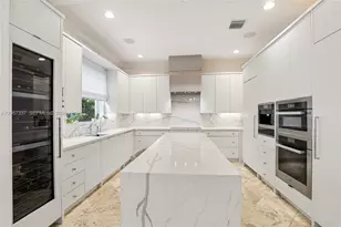 7830 SW 48th Ct, Miami, FL 33143 - Photo 17