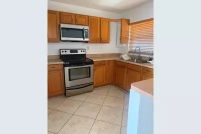 17545 NW 49   Ct, Miami, FL 33055 - Photo 9