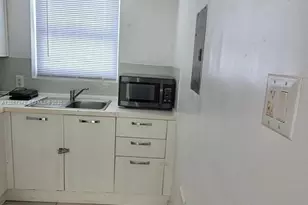 1600 Pennsylvania Ave, Miami Beach, FL 33139 - Photo 5