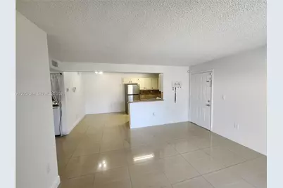 9491 S Palm Cir S #205, Pembroke Pines, FL 33025 - Photo 3