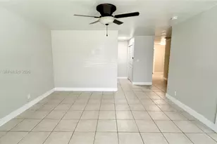 320 Holloway Dr, Plantation, FL 33317 - Photo 7