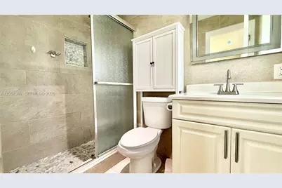 320 Holloway Dr #0, Plantation, FL 33317 - Photo 17
