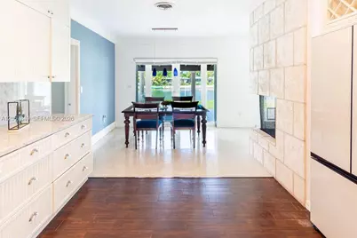 5711 SW 64th Ave, South Miami, FL 33143 - Photo 11