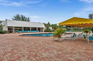 20500 W Country Club Dr, Aventura, FL 33180 - Photo 53