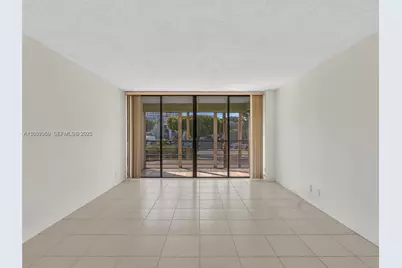 20500 W Country Club Dr #203, Aventura, FL 33180 - Photo 11