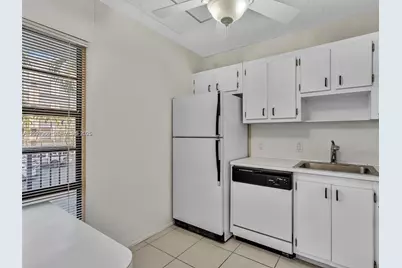 20500 W Country Club Dr #203, Aventura, FL 33180 - Photo 3