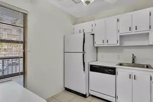 20500 W Country Club Dr, Aventura, FL 33180 - Photo 3
