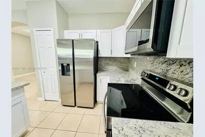 1592 SE 27th Ct #175, Homestead, FL 33035 - Photo 9