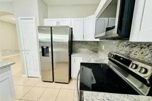 1592 SE 27th Ct, Homestead, FL 33035 - Photo 9