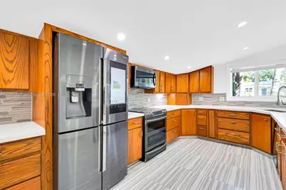 1104 NE 85th St, Miami, FL 33138 - Photo 35