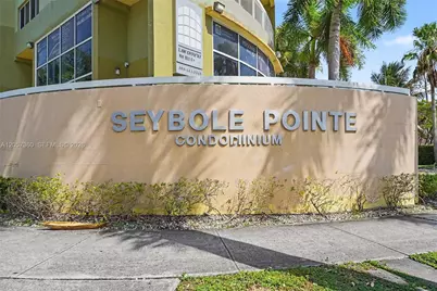 816 NW 11th St #402, Miami, FL 33136 - Photo 1