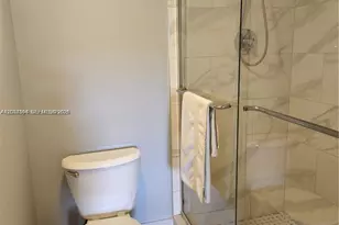 12501 SW 14th St, Pembroke Pines, FL 33027 - Photo 9