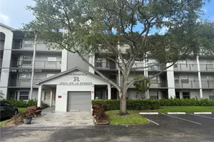 12501 SW 14th St, Pembroke Pines, FL 33027 - Photo 1