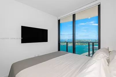 398 NE 5th St #3711, Miami, FL 33132 - Photo 25