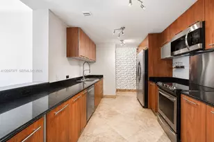 3000 NE 188th St, Aventura, FL 33180 - Photo 11