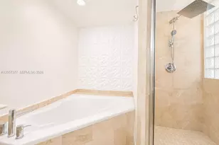 3000 NE 188th St, Aventura, FL 33180 - Photo 25