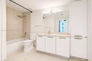 3000 NE 188th St, Aventura, FL 33180 - Photo 9